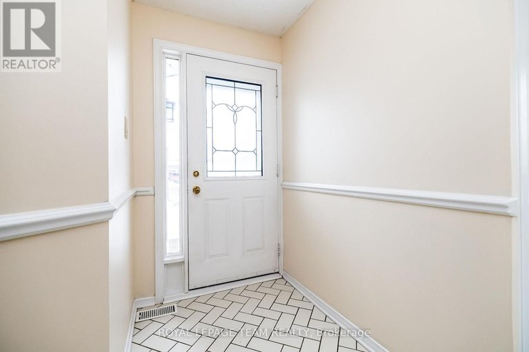 29528668/27-pine-needles-court/stittsville-central/ottawa/ontario/K2S1G5_4