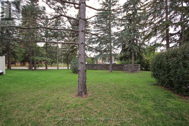 28331293/a-6702-jeanne-darc-boulevard-n/orleans-wood/ottawa/ontario/K1C6E9_37