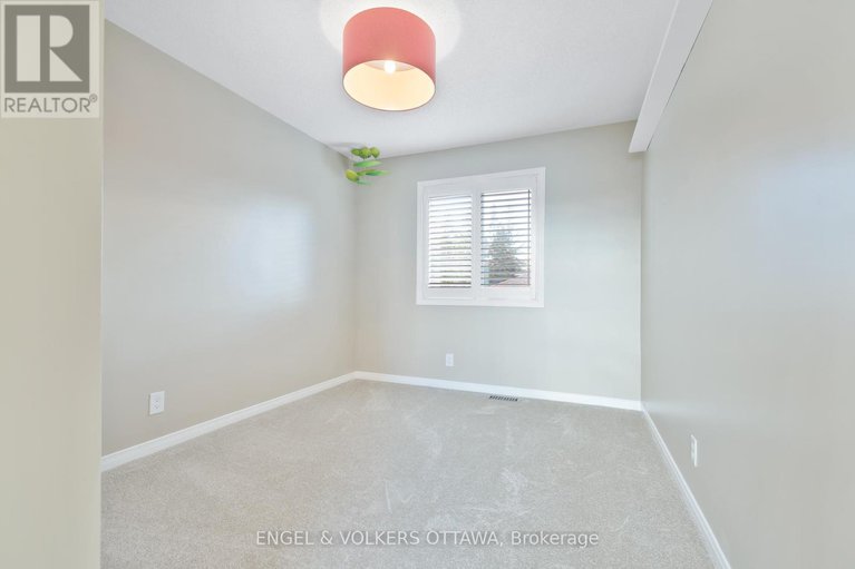 29096516/26-carleton-cathcart-street/stittsville-south/ottawa/ontario/K2S1M7_28