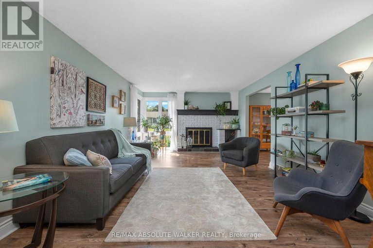 28463619/1881-greenacre-crescent/beacon-hill-south/ottawa/ontario/K1J6S7_4