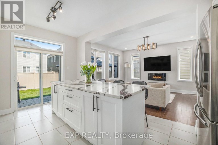 28527433/63-pelham-crescent/goulbourn-twp-from-franktown-rdsouth-to-rideau/ottawa/ontario/K0A2Z0_11