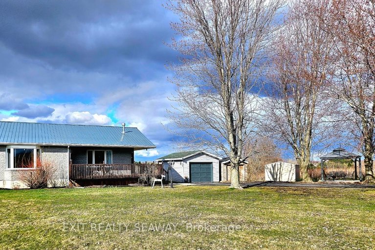 29385962/16825-county-rd-15-road/moose-creek/north-stormont/ontario/K0C1W0_1