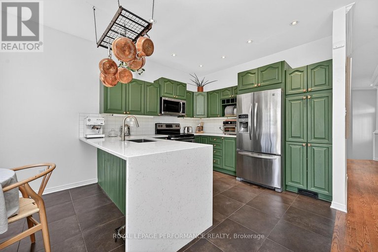 29661849/1665-frenette-street/fallingbrookgardenway-south/ottawa/ontario/K4A4L4_16