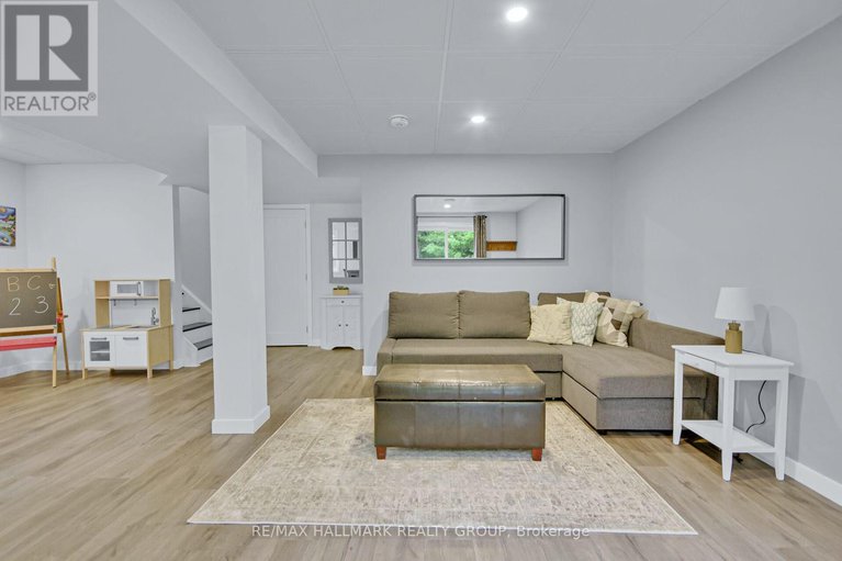 28577155/648-robert-street/town-of-rockland/clarence-rockland/ontario/K4K1E8_43