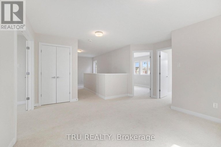 28628636/531-oldenburg-avenue/btwn-franktown-rd-fallowfield-rd/ottawa/ontario/K0A2Z0_17