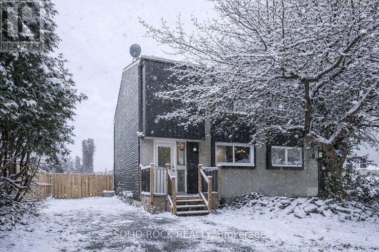 28813427/1432-leigh-crescent/carson-grove/ottawa/ontario/K1J8E4_1