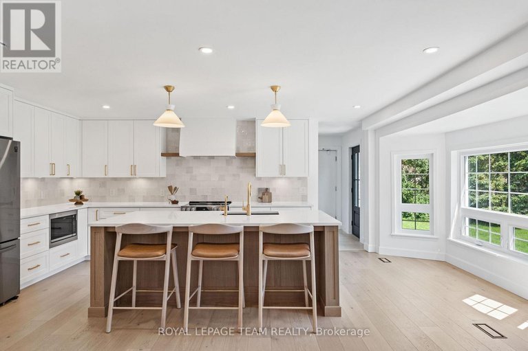 29471993/5545-van-vliet-road/manotick-long-island-nicholls-island/ottawa/ontario/K4M1J4_6