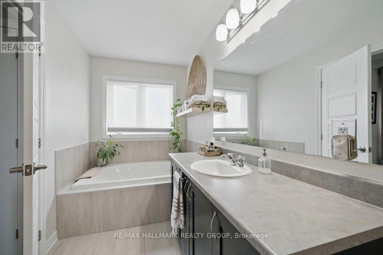 28500695/325-lipizzaner-street/stittsville-south/ottawa/ontario/K2S0X8_19