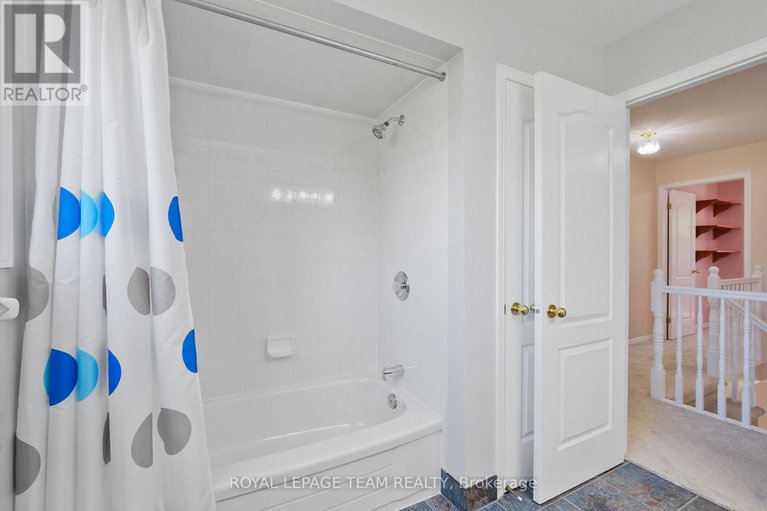 28637623/20-renshaw-avenue/stittsville-central/ottawa/ontario/K2S1G9_42
