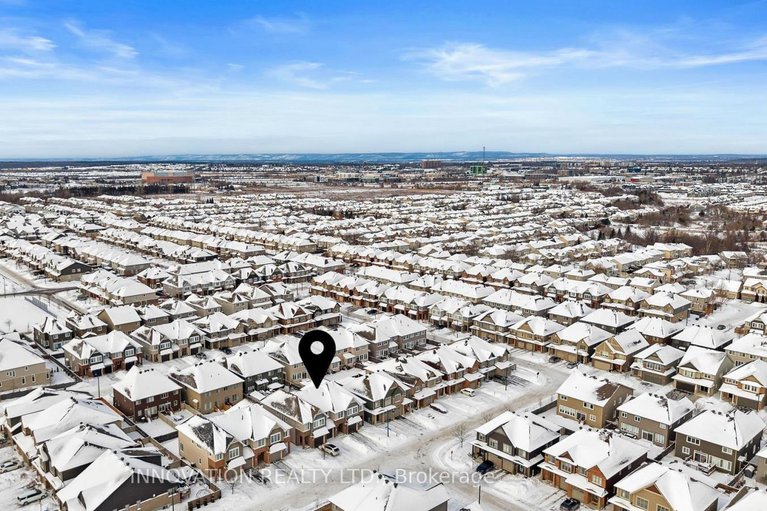 29574550/13-merrill-street/stittsville-north/ottawa/ontario/K2S2M8_29