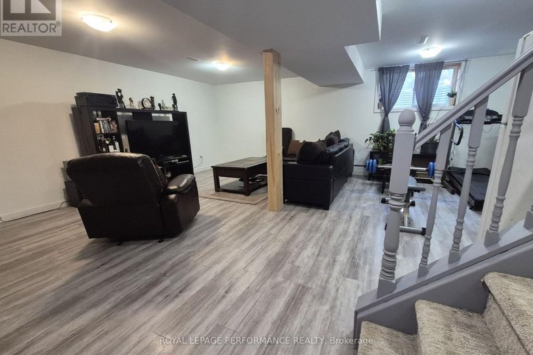 29131764/609-robert-street/town-of-rockland/clarence-rockland/ontario/K4K1E8_21