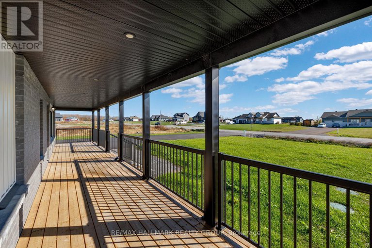 29081851/208-trudeau-crescent/russell-twp/russell/ontario/K4R1E5_3