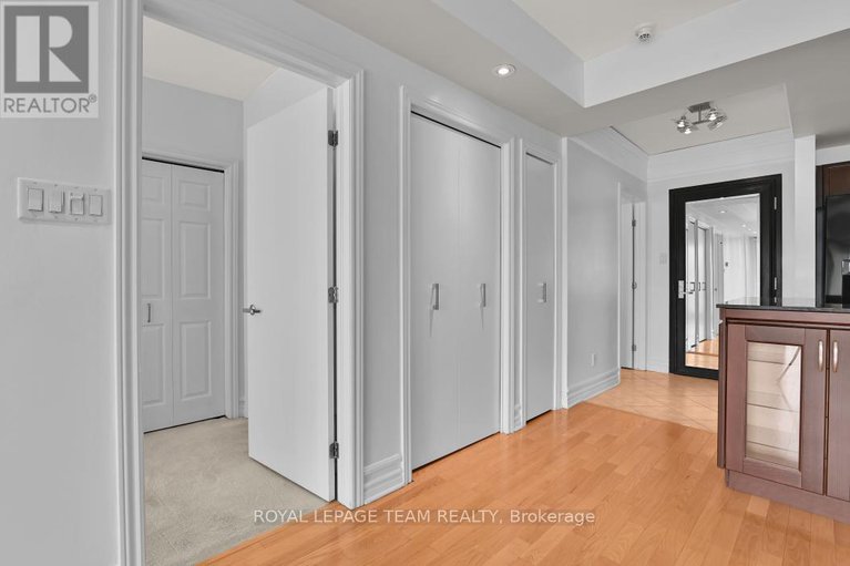 28538344/1306-200-rideau-street/sandy-hill/ottawa/ontario/K1N5Y1_18