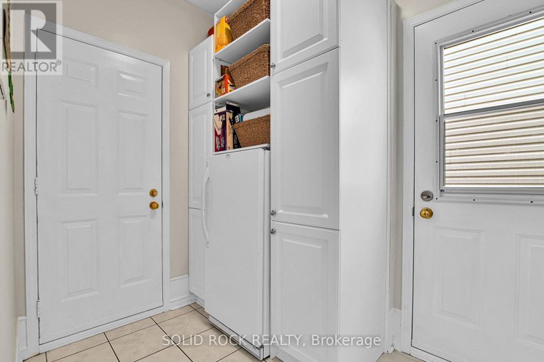28645077/1824-mccallum-drive/fallingbrookgardenway-south/ottawa/ontario/K4A3T7_20