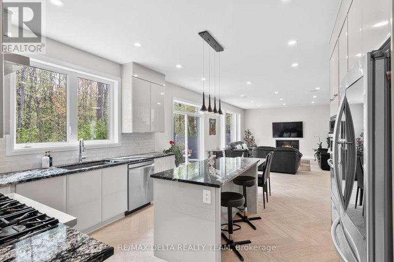 28323311/820-mercier-crescent/orleans-village/ottawa/ontario/K1W0N6_14