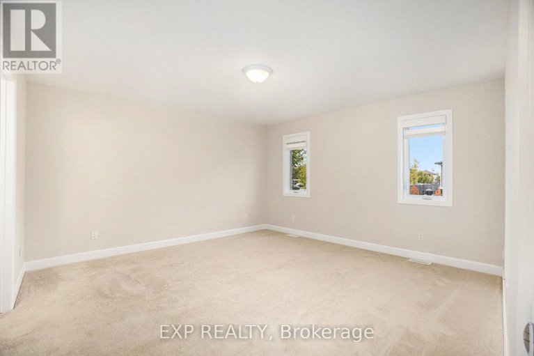 29216899/701-azure-street/russell-twp/russell/ontario/K4R0E5_12