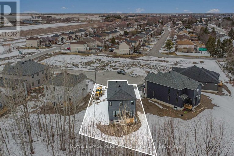 29540688/14-academie-street/embrun/russell/ontario/K0A1W0_47