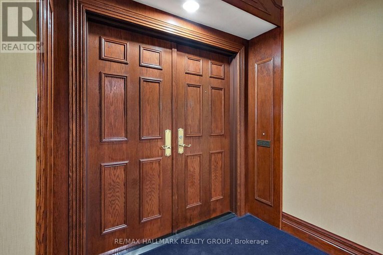 28638774/301-1480-riverside-drive/riverview-park/ottawa/ontario/K1G5H2_8