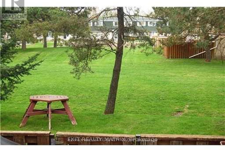 28359553/73-1957-stonehenge-crescent-e/pineview/ottawa/ontario/K1B4N7_19