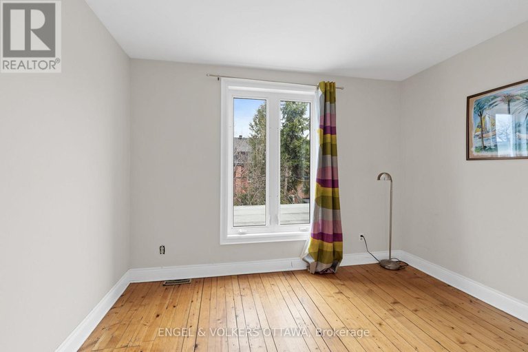 28384627/95-goulburn-avenue/sandy-hill/ottawa/ontario/K1N8C9_19