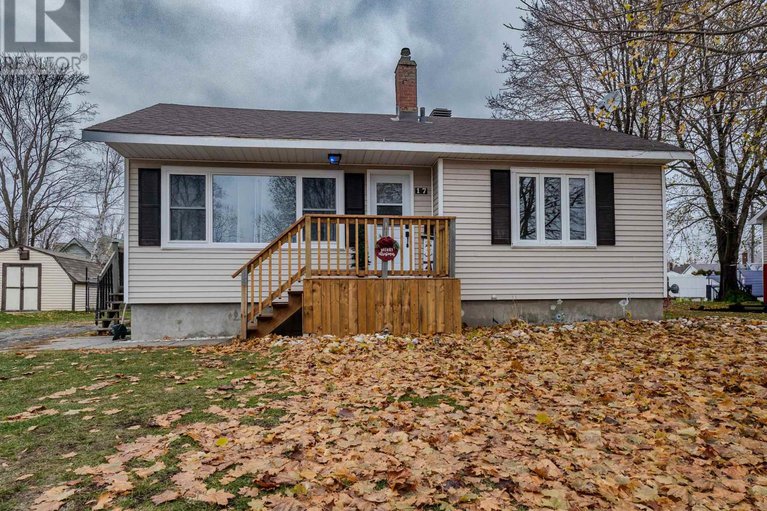 29136480/17-adam-dixon-avenue/long-sault/south-stormont/ontario/K0C1P0_1