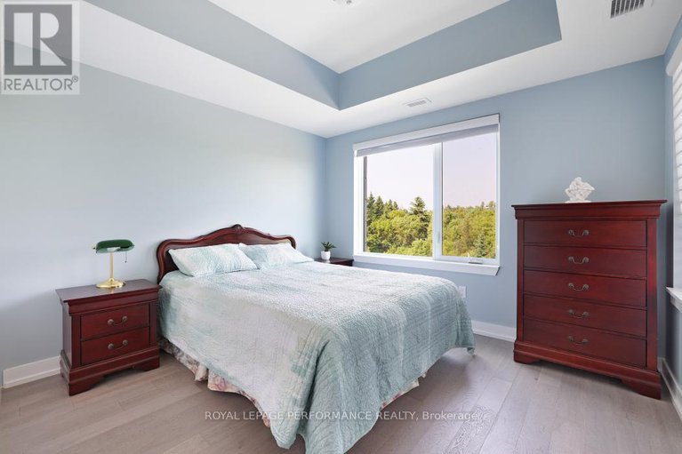 28530470/unit-308-280-herzberg-road/morgans-grantsouth-march/ottawa/ontario/K2A1H1_27