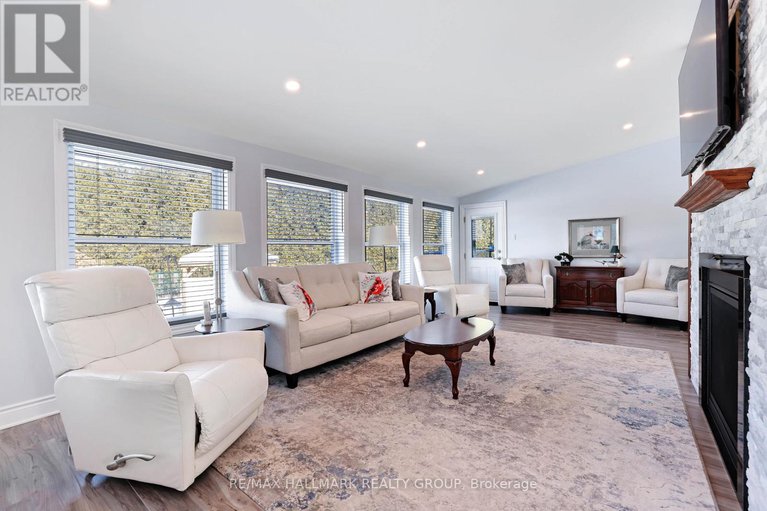 29345717/112-oak-lane/drummond-n-elmsley-drummond-twp/drummondnorth-elmsley/ontario/K7H3C8_21