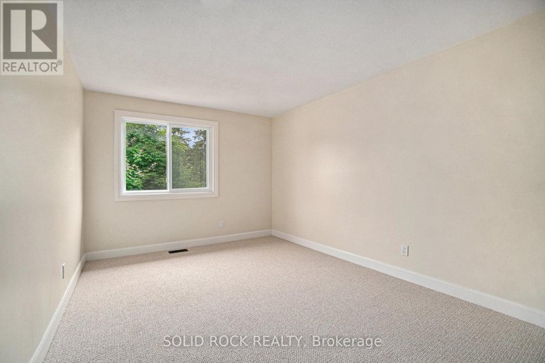 28504129/33-thistledown-court/pheasant-run/ottawa/ontario/K2J1N1_19