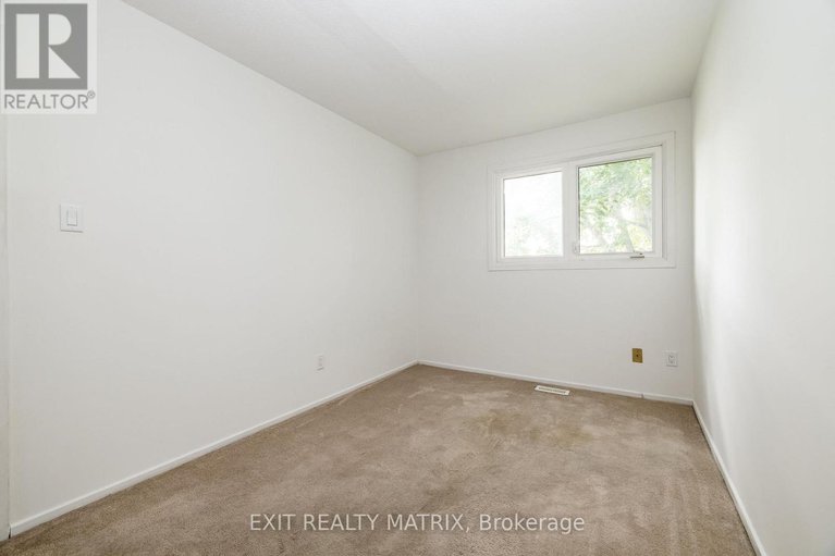 28643711/968-meadowlands-drive/carleton-heights/ottawa/ontario/K2C0K3_27