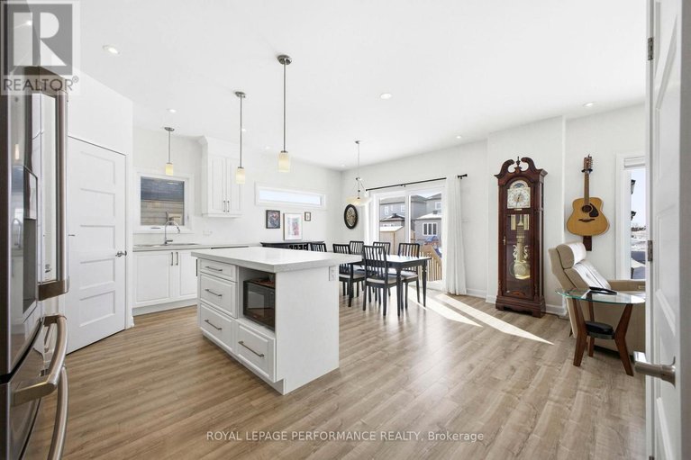 29682193/934-chablis-crescent/embrun/russell/ontario/K0A1W0_5