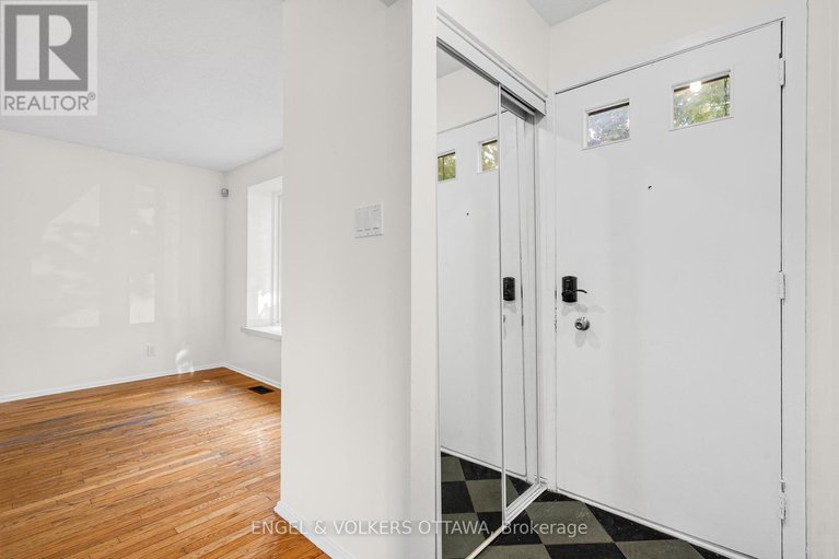 29096512/933-greenbriar-avenue/carleton-heights/ottawa/ontario/K2C0J8_7