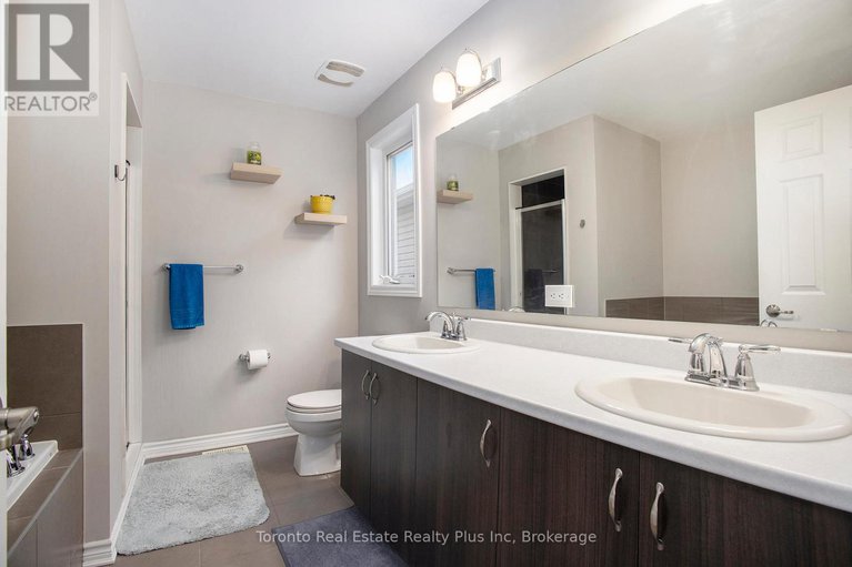 28651692/165-santolina-street/stittsville-north/ottawa/ontario/K2S0W9_12