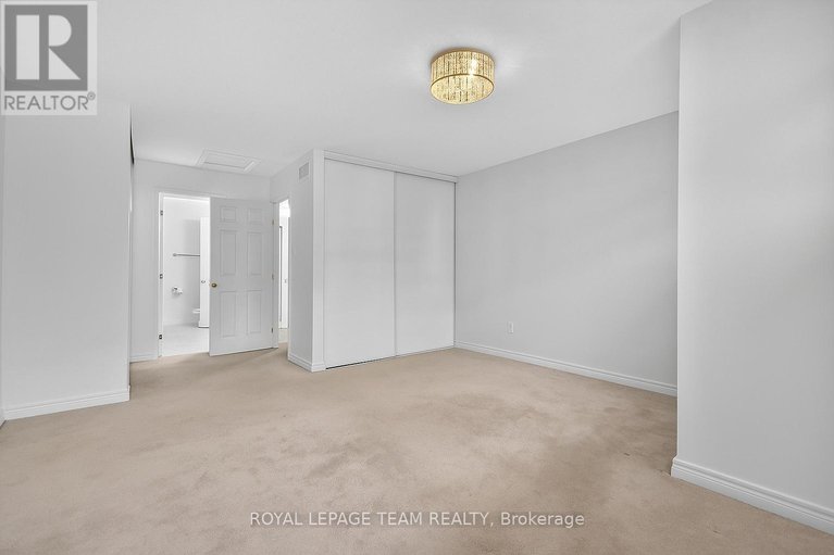 29079395/114-wharhol-private/westcliffe-estates/ottawa/ontario/K2H1G6_18