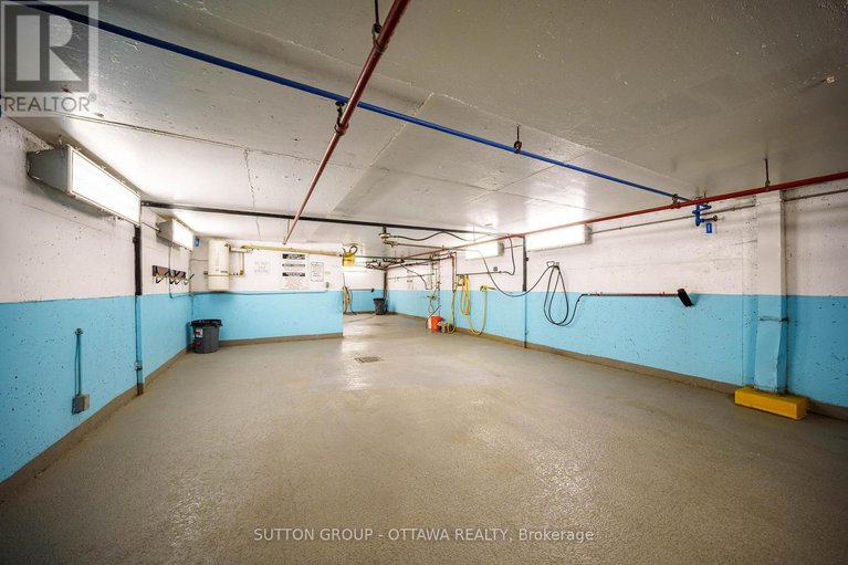 28727418/711-1171-ambleside-drive/woodroffe/ottawa/ontario/K2B8E1_41