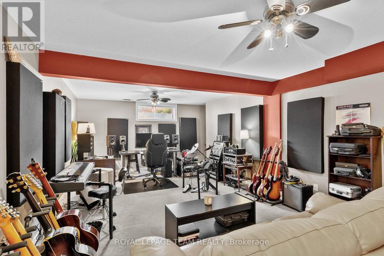 28525095/29-shining-star-circle/stittsville-south/ottawa/ontario/K2S2B4_42