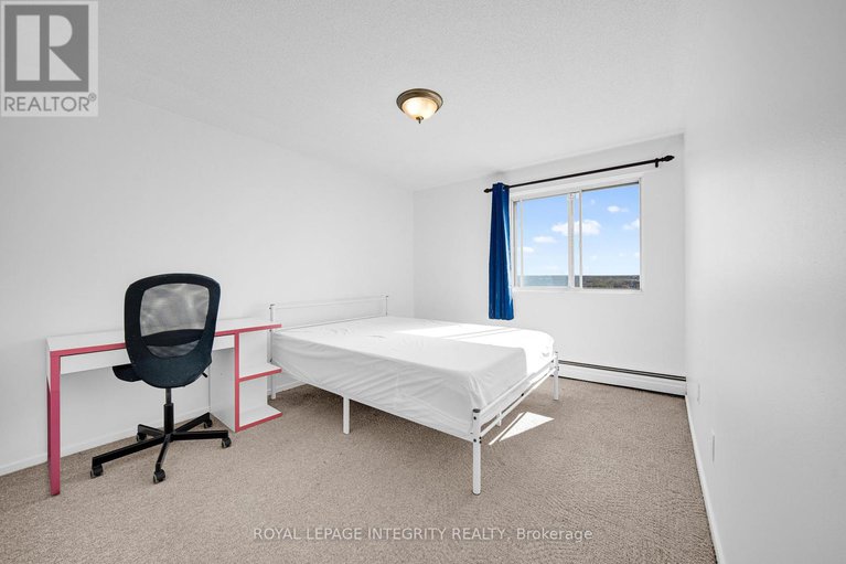 28993309/1010-20-chesterton-drive/borden-farmstewart-farmcarleton-heightsparkwood-hills/ottawa/ontario/K2E6Z7_24