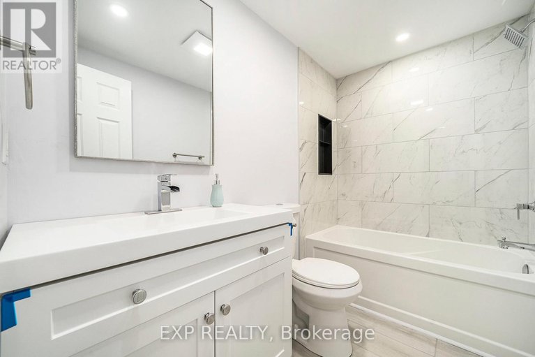 29103619/35-lazy-nol-court/fringewood/ottawa/ontario/K2S1T5_22