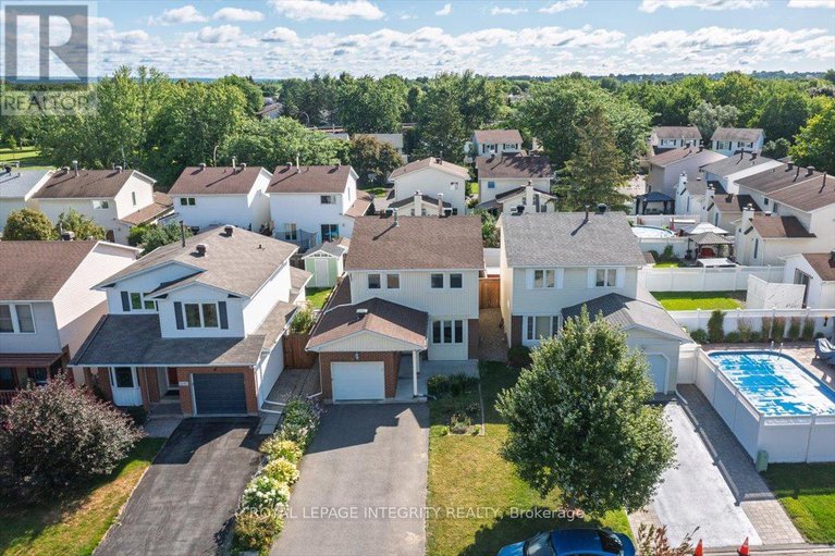 28632317/1097-moselle-crescent/convent-glen/ottawa/ontario/K1C2S8_2