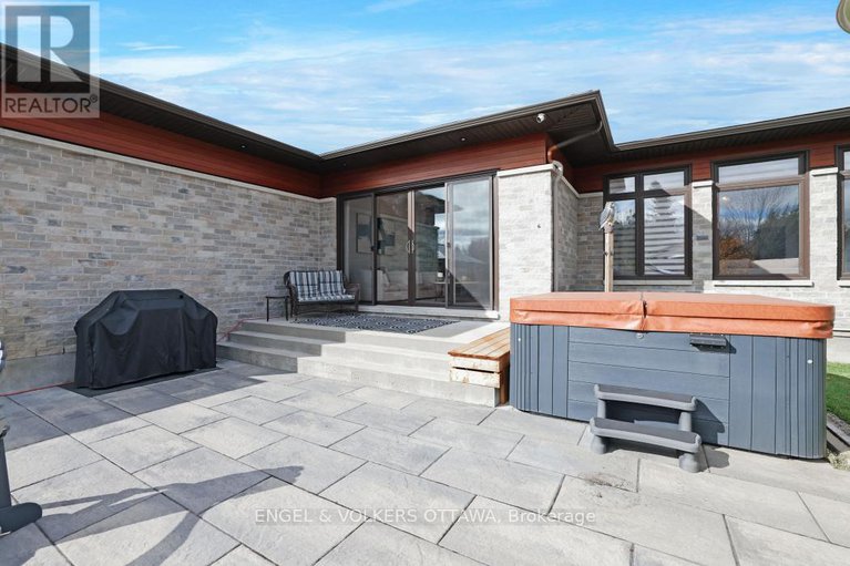 29037688/1296-bankfield-road/manotick-village-manotick-estates/ottawa/ontario/K4M1C4_42