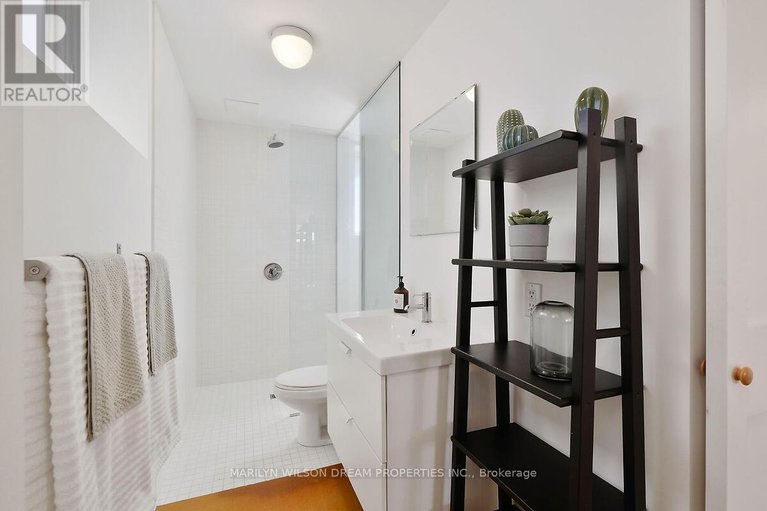 28122236/67-pinhey-street/hintonburg/ottawa/ontario/K1Y1T5_47