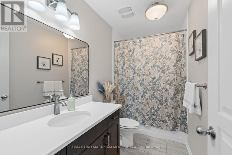 28378170/295-harthill-way/heritage-park/ottawa/ontario/K2J0P3_37