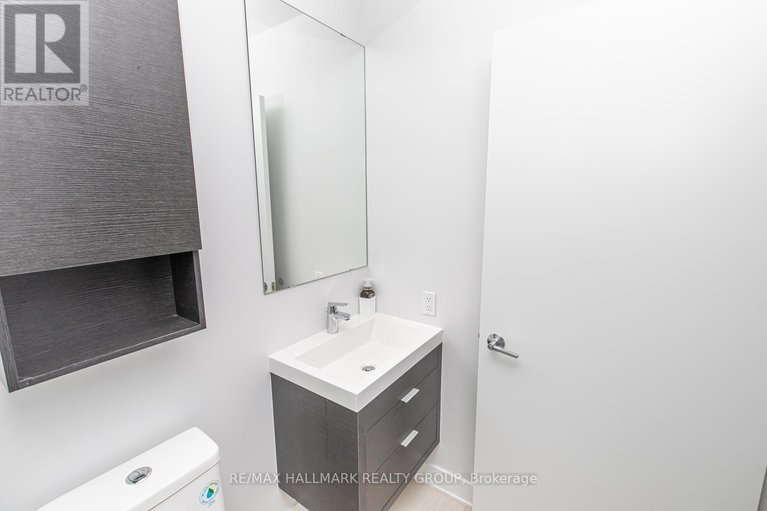 29450655/1905-20-daly-avenue/sandy-hill/ottawa/ontario/K1N0C6_13