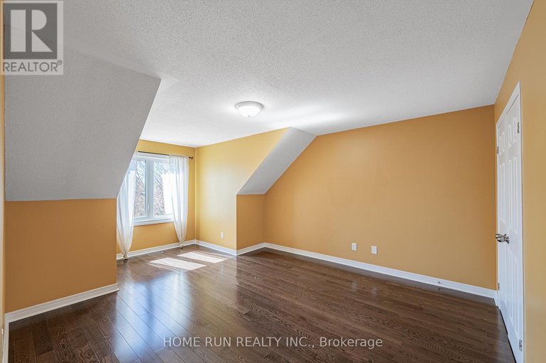 29644930/5-thunderbird-crescent/bridlewood/ottawa/ontario/K2M2H4_28