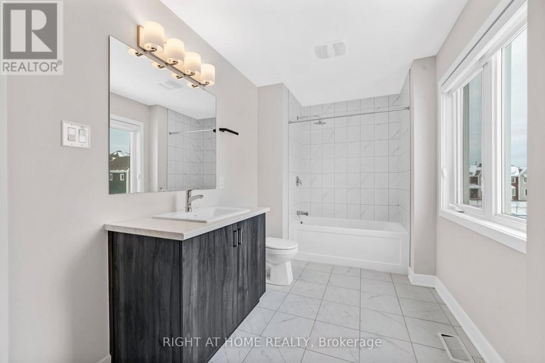 29218592/30-chasing-grove/btwn-franktown-rd-fallowfield-rd/ottawa/ontario/K0A2Z0_22