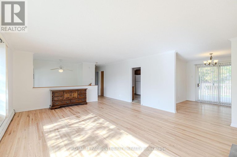 28882629/135-desmond-avenue/glencairnhazeldean/ottawa/ontario/K2L1E8_11