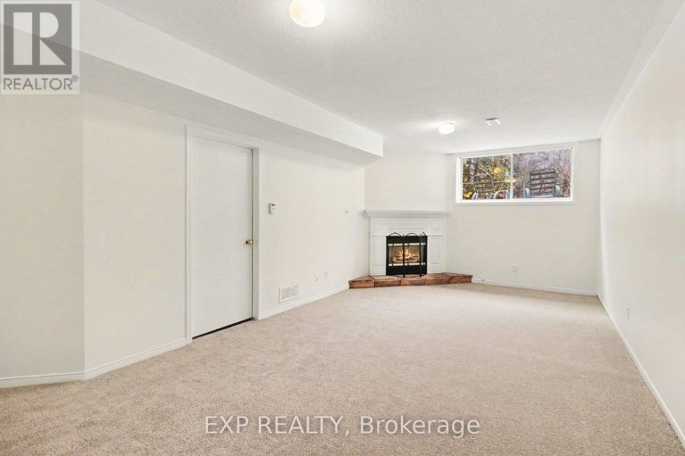 29555754/6322-sablewood-place/chapel-hill/ottawa/ontario/K1C7M6_29