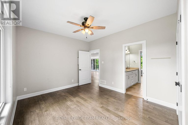 28362636/2500-kearns-way/osgoode-twp-north-of-reg-rd-6/ottawa/ontario/K4P1R9_23