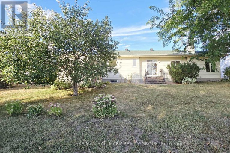28787697/33-fortune-street/richmond/ottawa/ontario/K0A2Z0_35