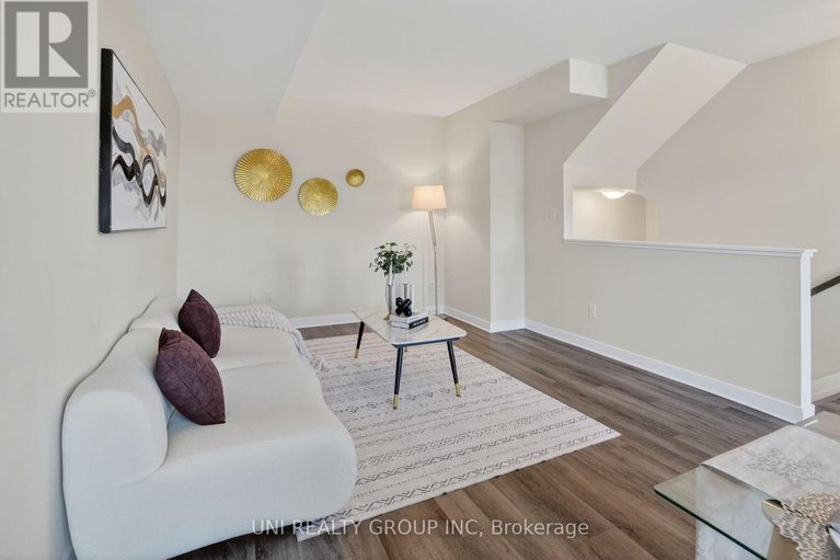 29638050/184-visor-private/emerald-meadowstrailwest/ottawa/ontario/K2V0S6_13