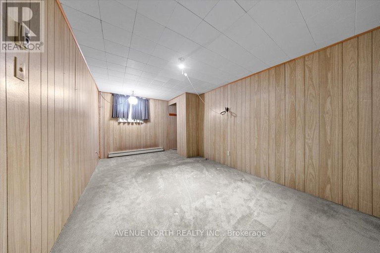 29292329/24-parkmount-crescent/sheahan-estatestrend-village/ottawa/ontario/K2H5T4_35